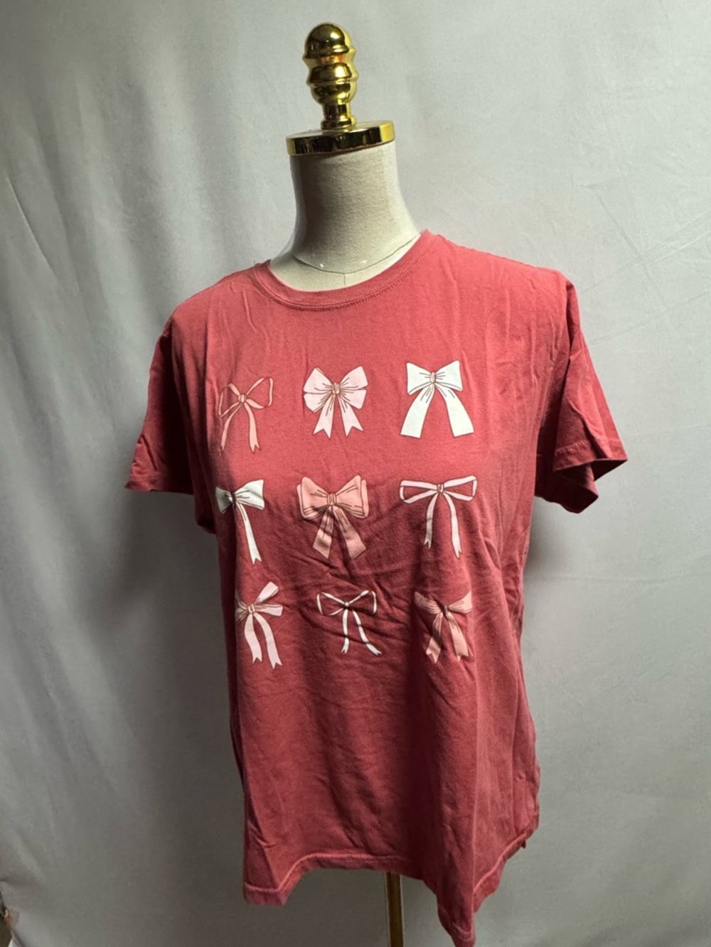 Juniors XL Graphic Bow Tee
